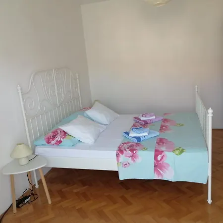 شقة Stjepic Sukošan